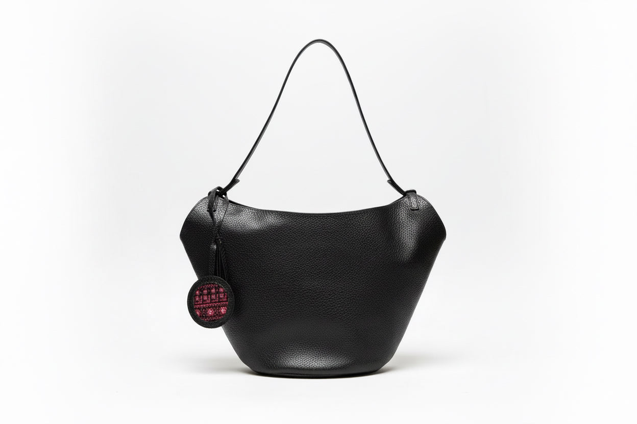 Blossom Water & Hibiscus Candle - Hilweh Market