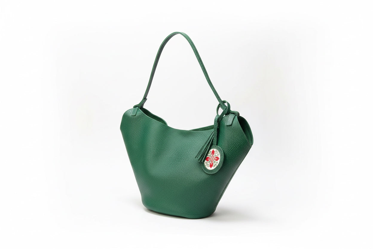 Blossom Water & Hibiscus Candle - Hilweh Market