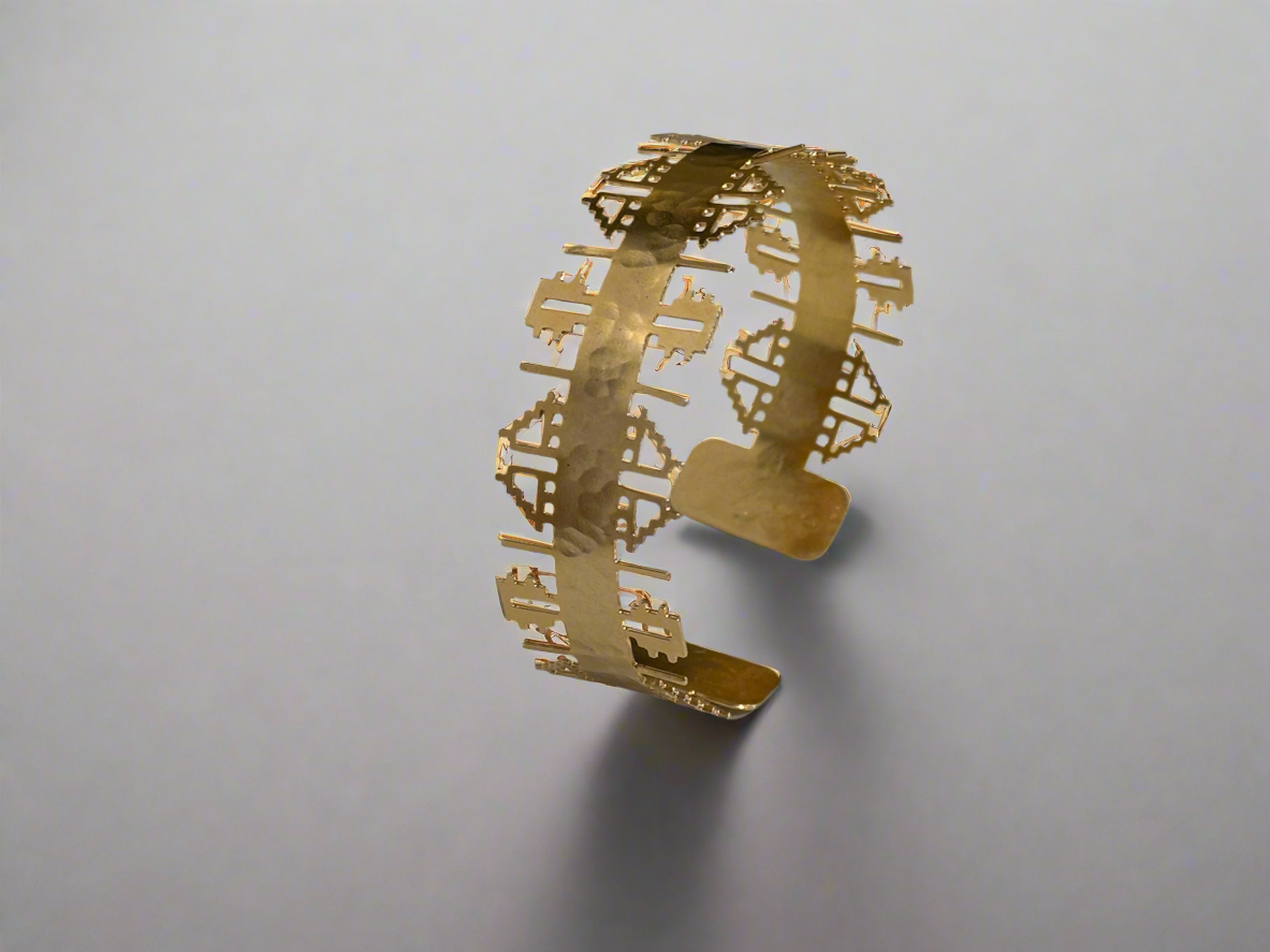 Hand-hammered Tatreez Bangle - Hilweh Market