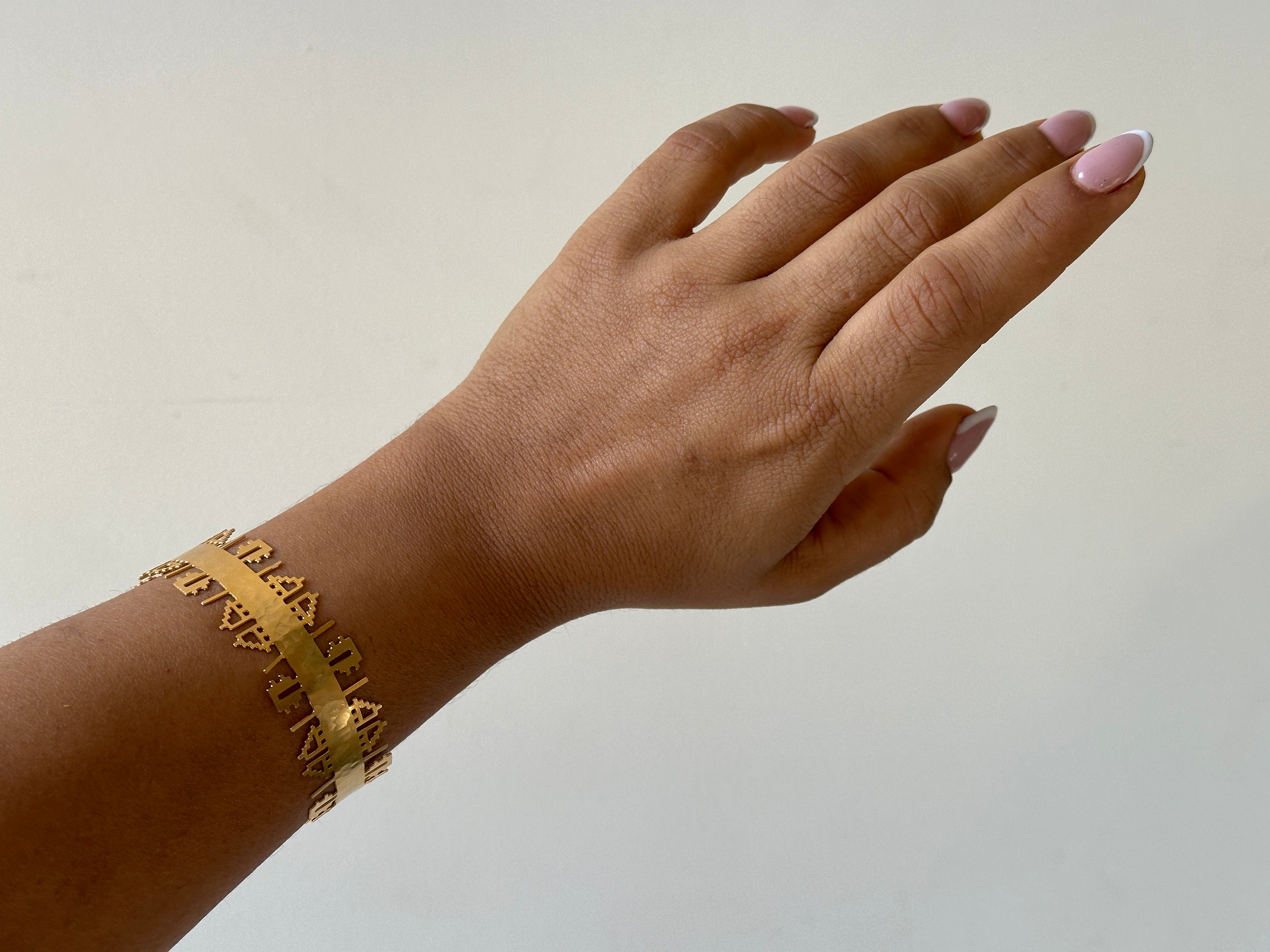 Hand-hammered Tatreez Bangle - Hilweh Market