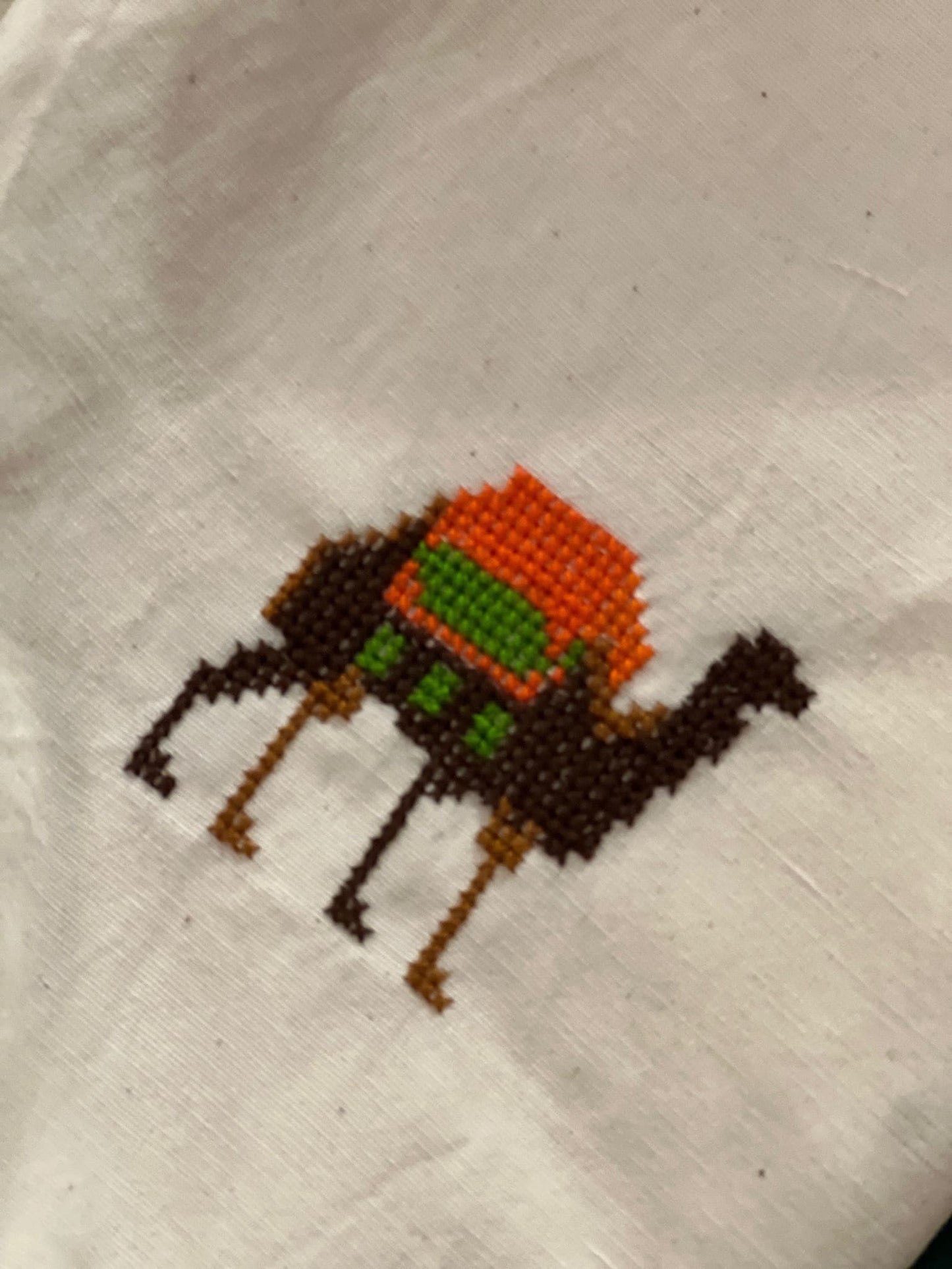 Embroidered-camel-tote-bag-palestine