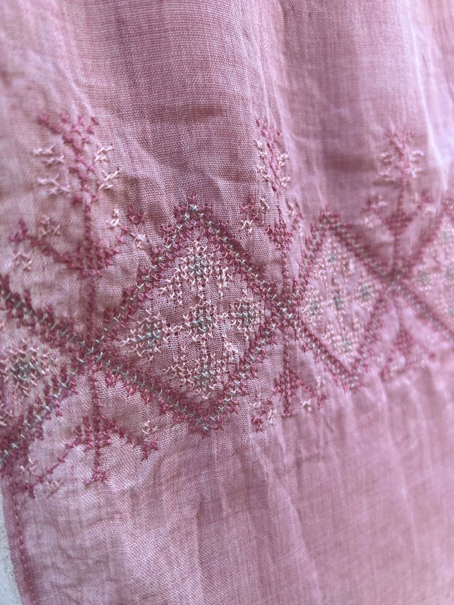 Embroidered linen scarf - Hilweh Market