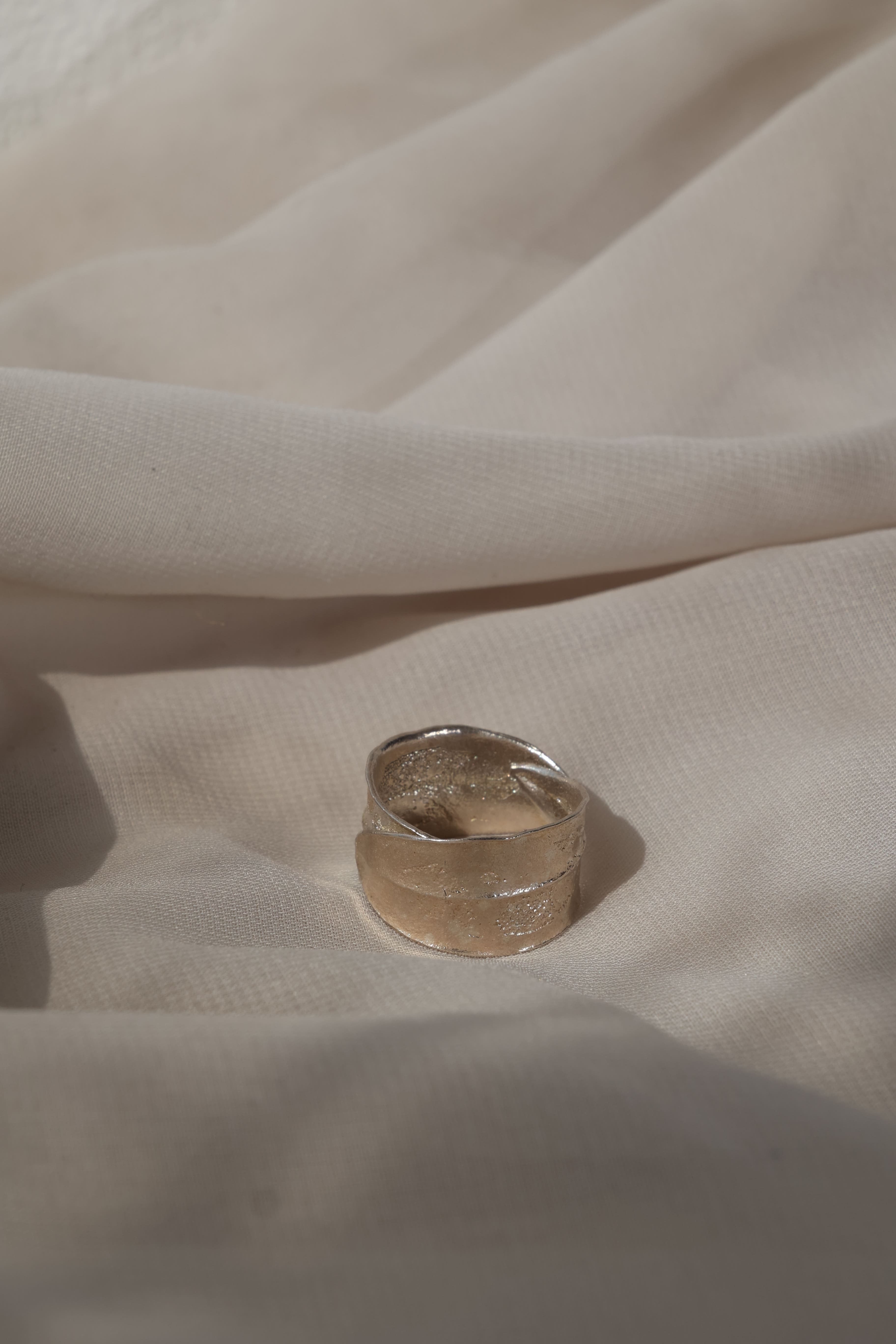 Olive-leaf-silver-ring-band-nadia