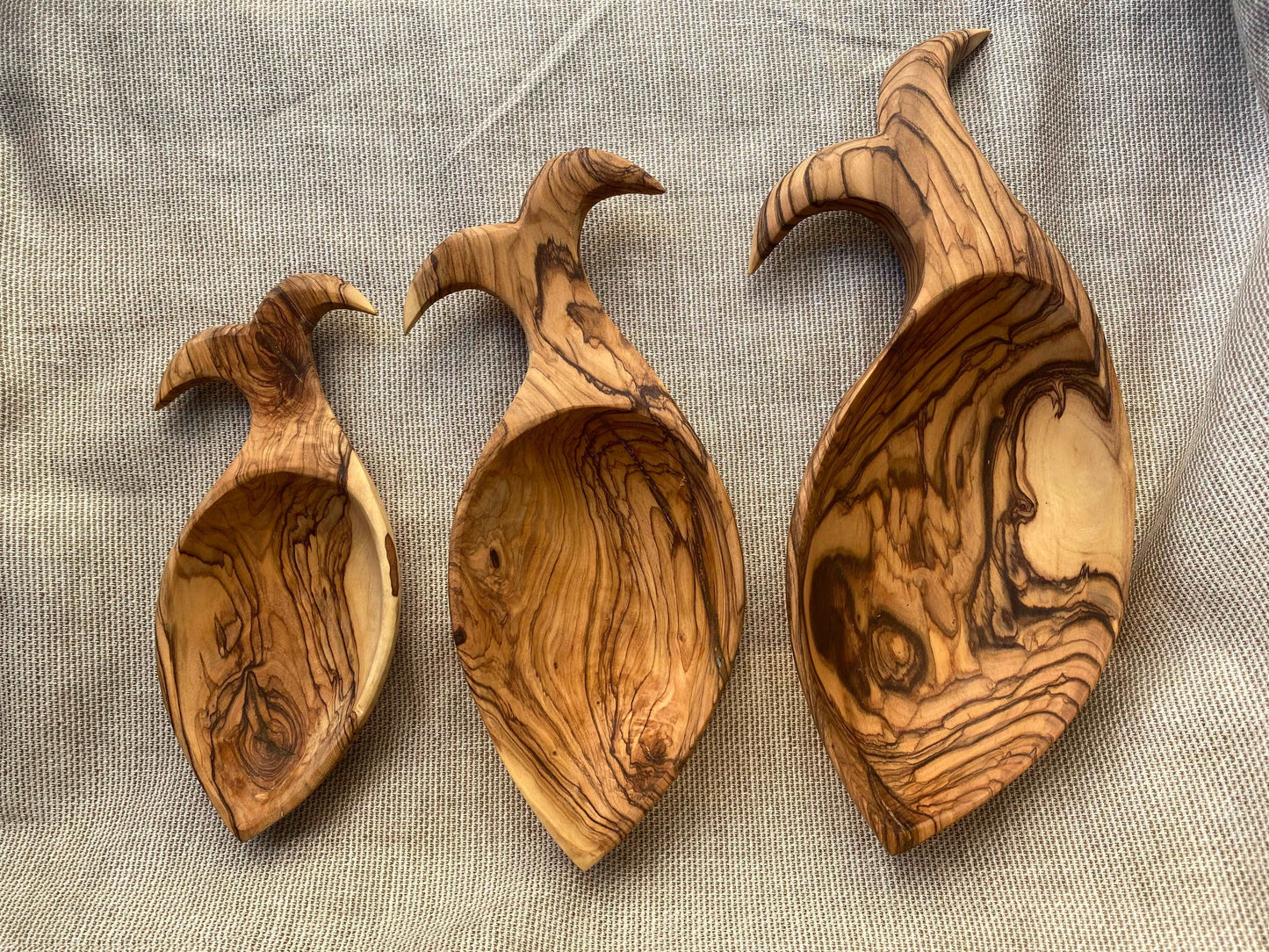 Stacked set of olive wood plates - Hilweh Market