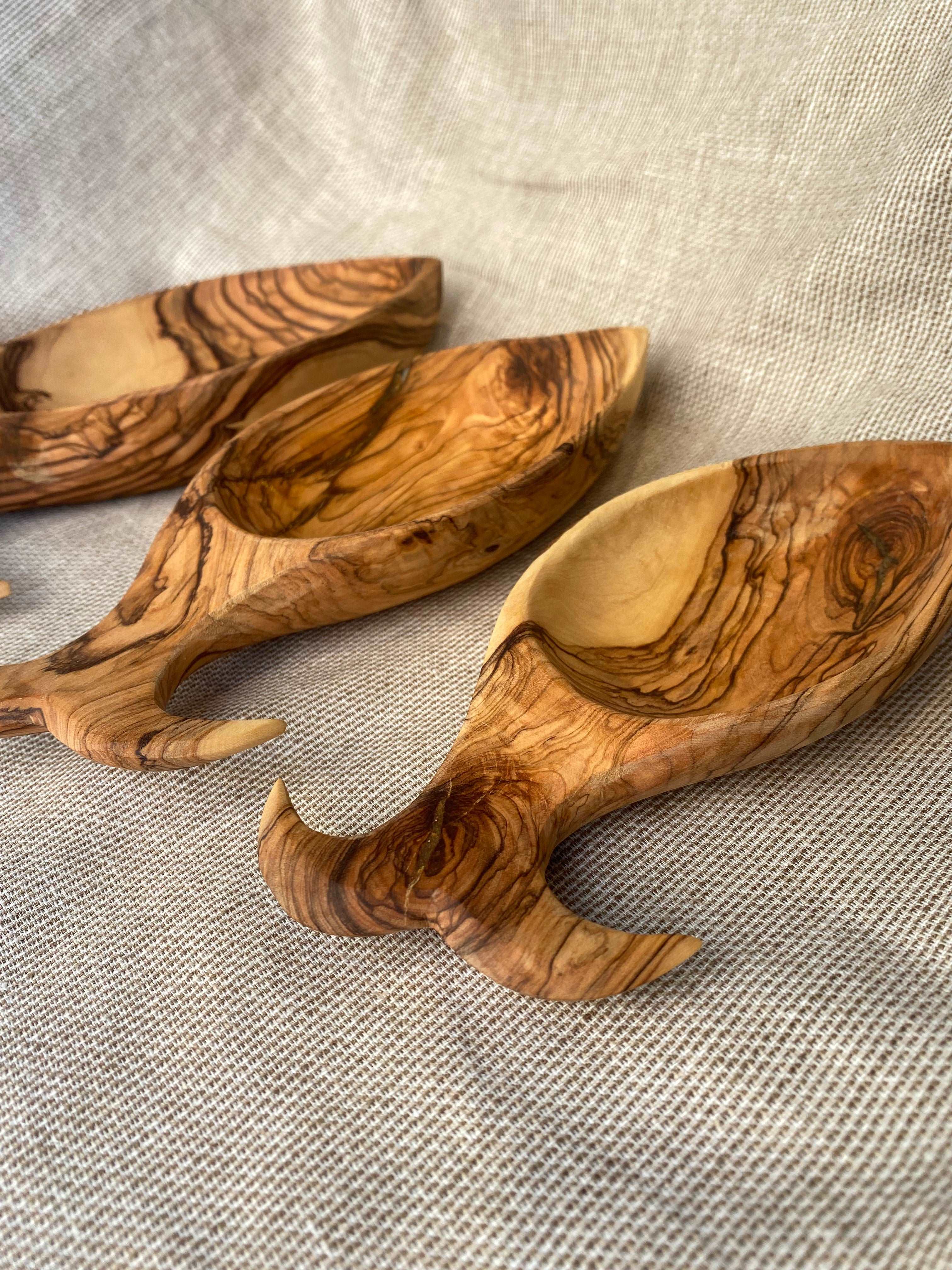 Stacked set of olive wood plates - Hilweh Market