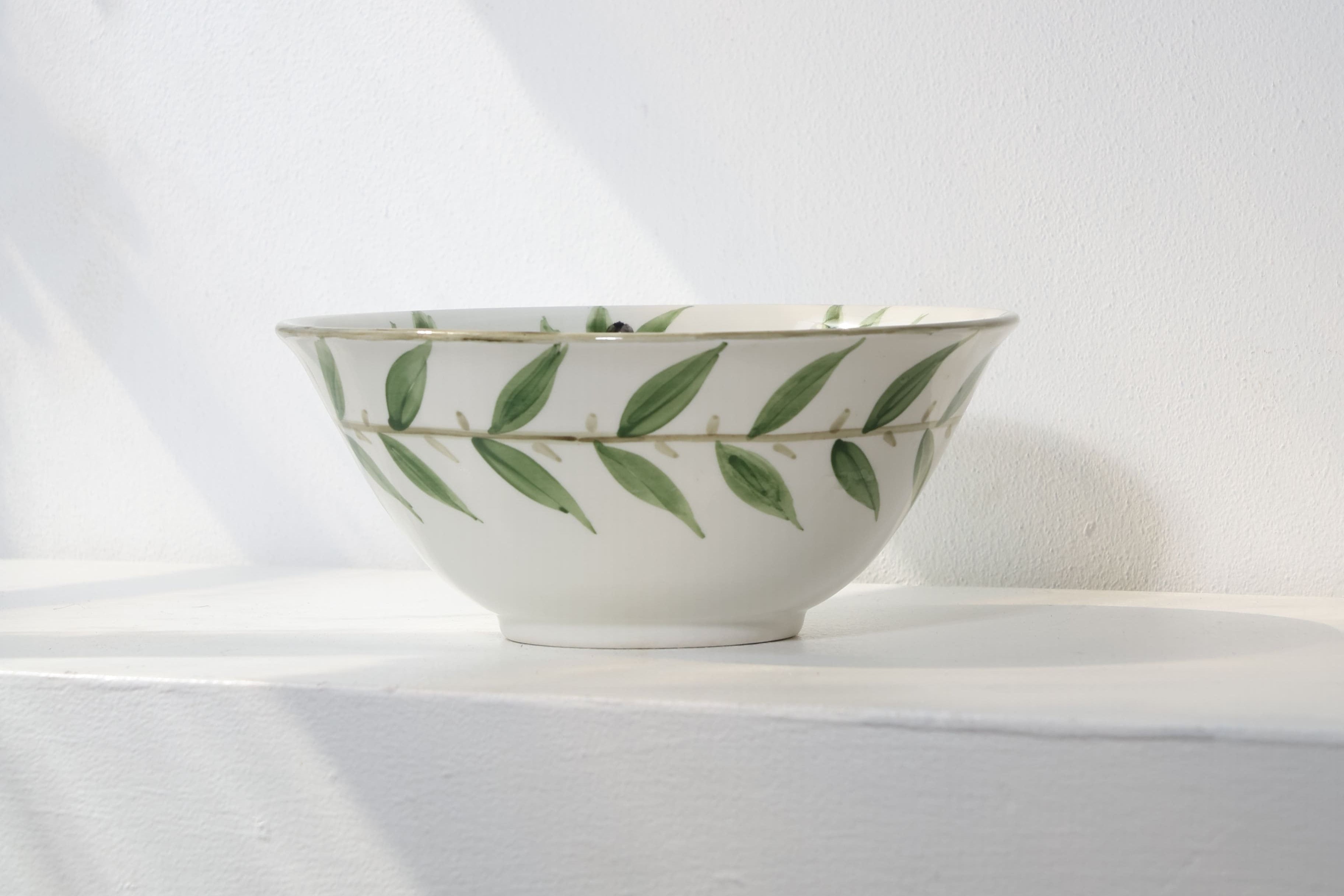 nisf-jbeil-ceramic-olive-leaf-bowl