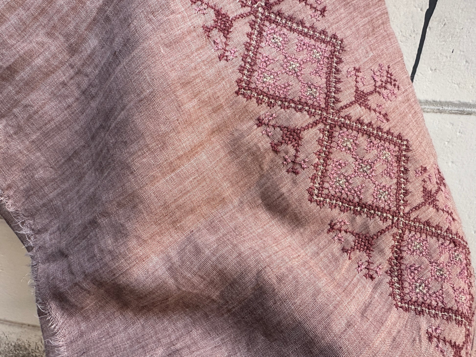 Embroidered linen scarf - Hilweh Market