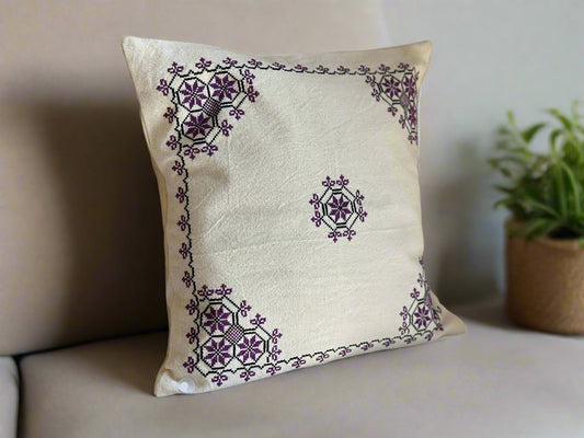 Hand Embroidered Canaanite star Cushion Cover - Lilac