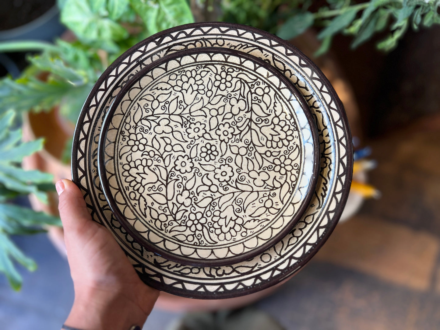 Neutral Floral Ceramic Dinner Plates (set of 2)