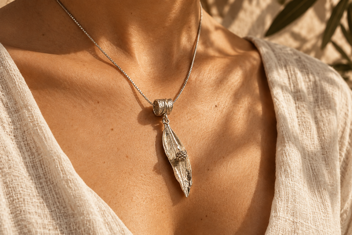 Intricate Olive Leaf Silver Necklace - Hilweh Market