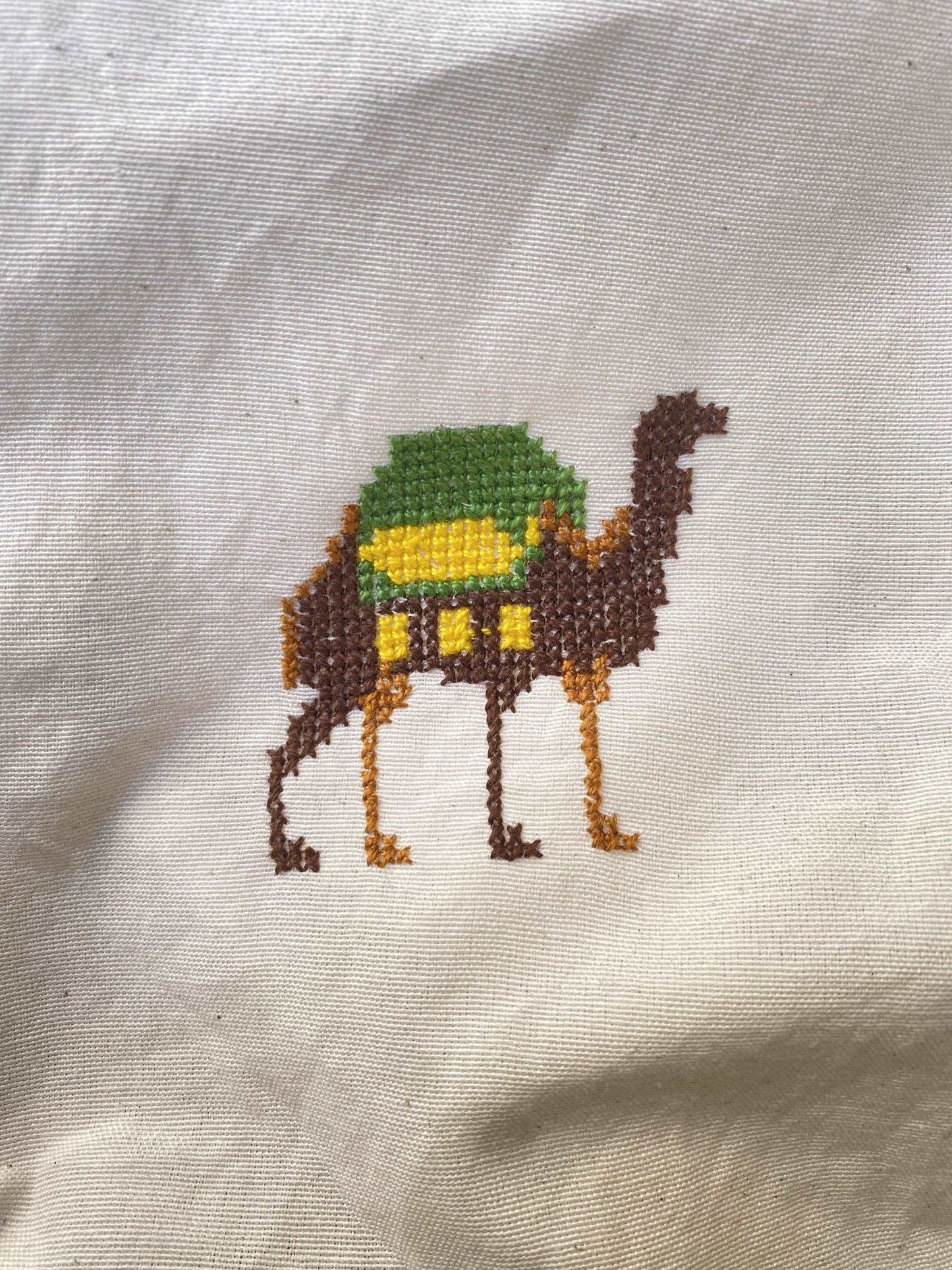 Embroidered-Camel-Tote-Bag-green-yellow