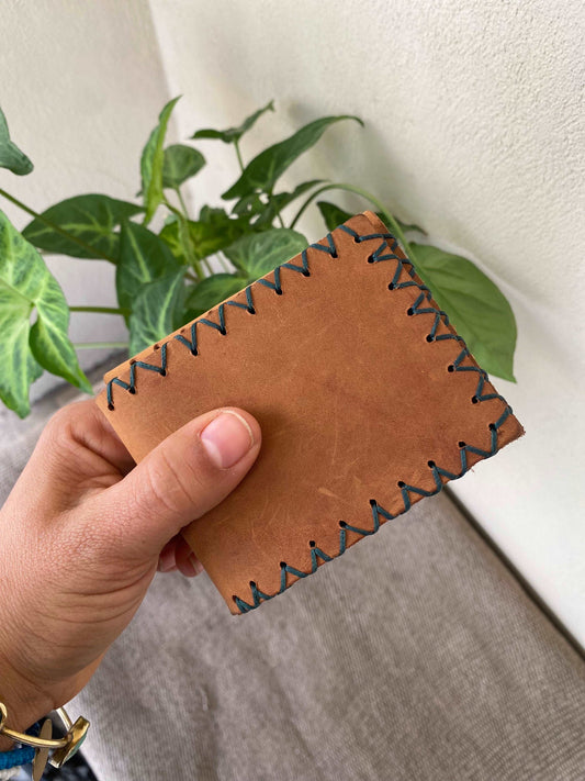 Handmade-leather-wallet-hebron-palestine