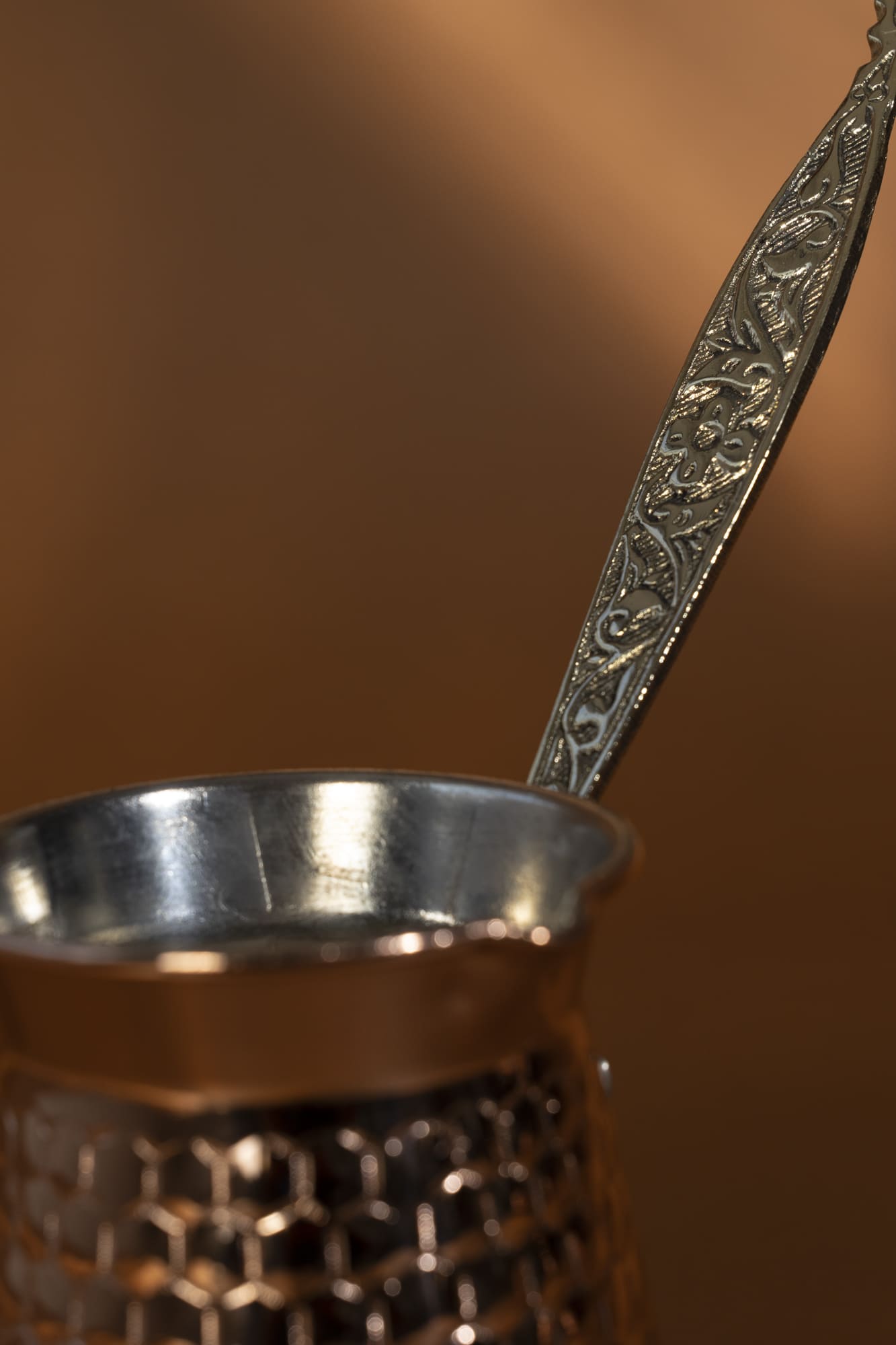 hand-hammered-copper-coffee-pot-turkish-arabic