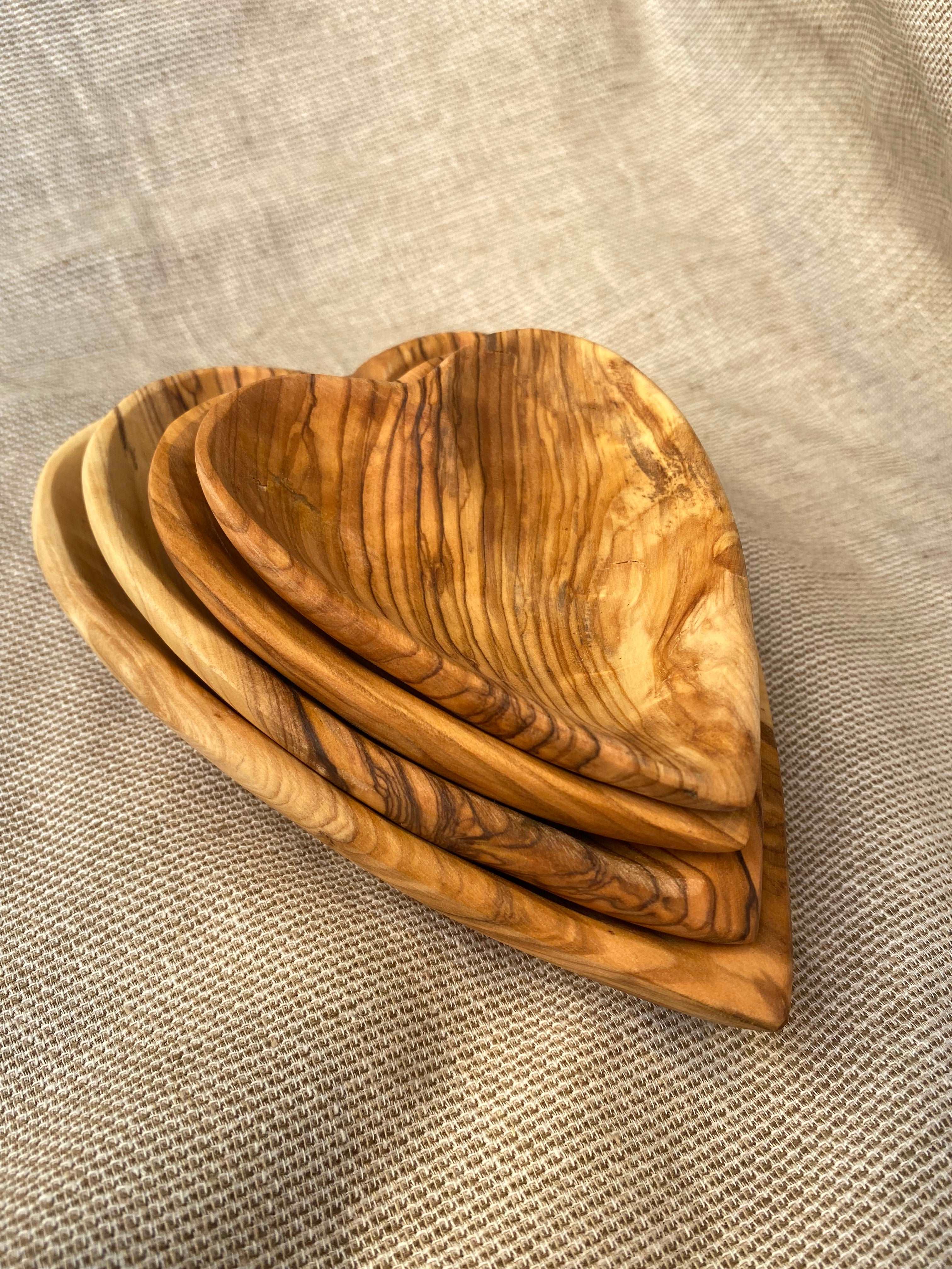 Stacked set of olive wood plates - Hilweh Market